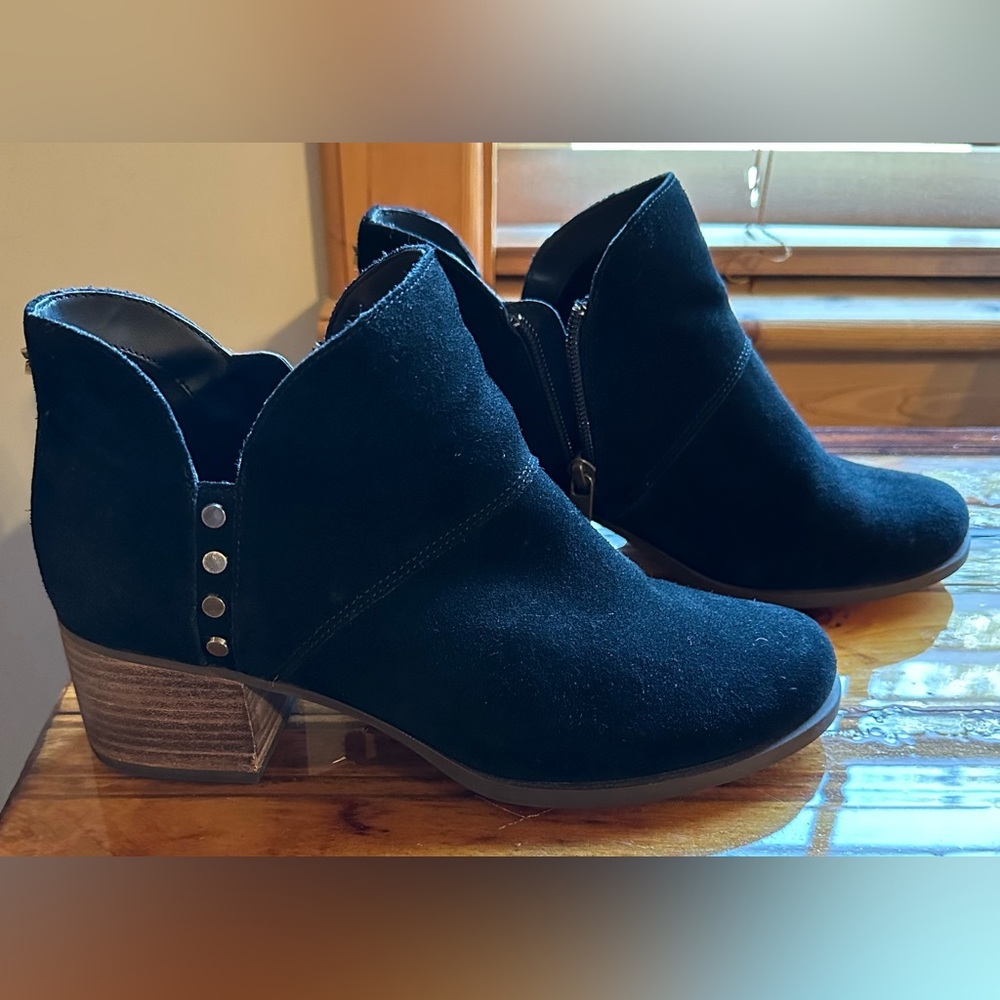 Koolaburra by UGG Sofiya Studded Suede Boots